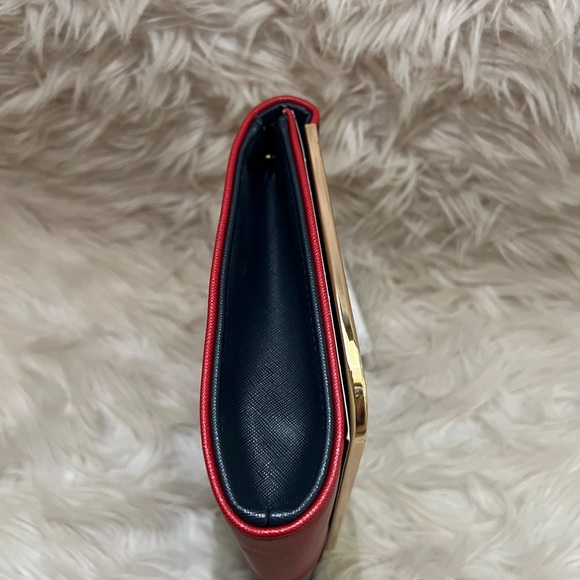 Urban Expression red and navy purse - Picture 5 of 9